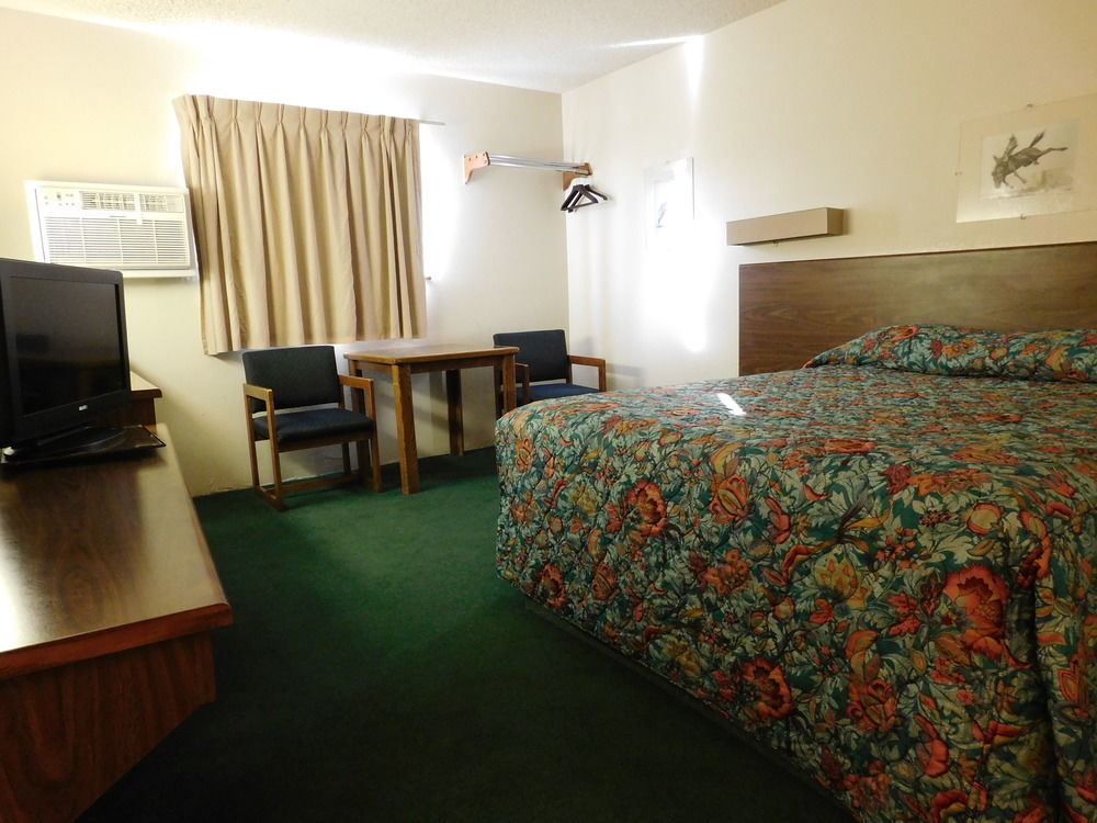 Homestead Inn Wolf Point Bagian luar foto