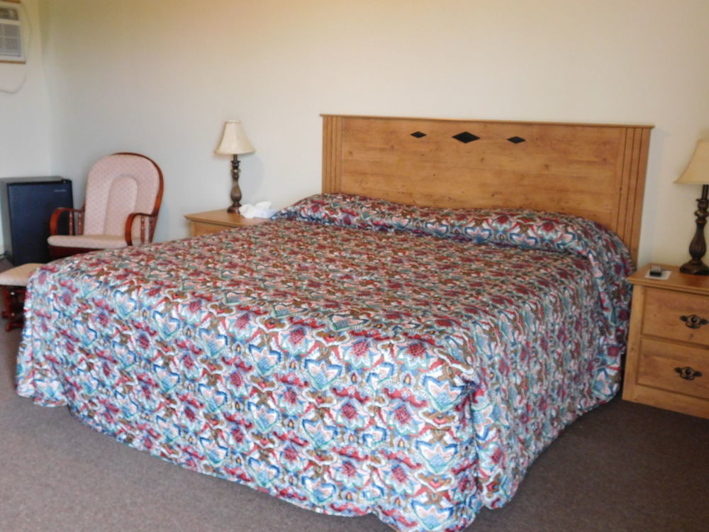Homestead Inn Wolf Point Bagian luar foto